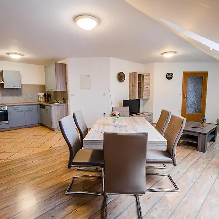 Rimljancek Apartman *